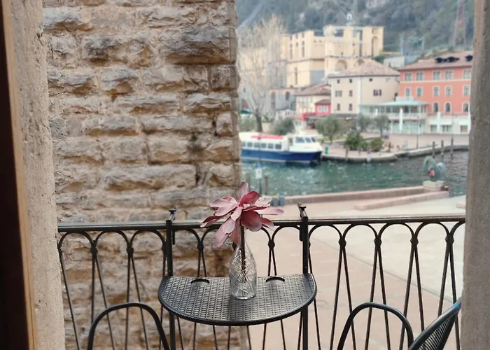 Ferienwohnung 1Dest - Downtown Balcony & View Riva del Garda